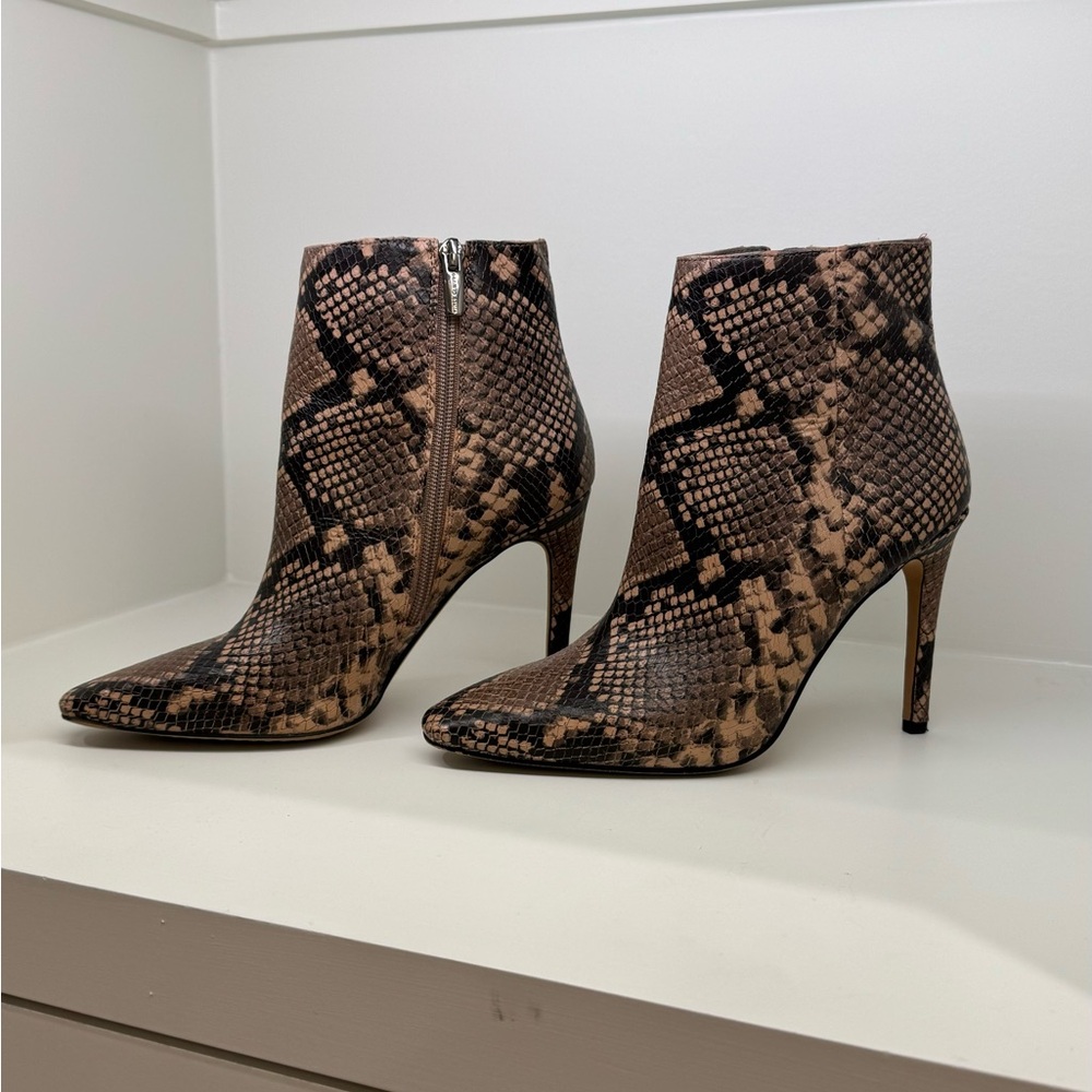 Vince Camuto Heels